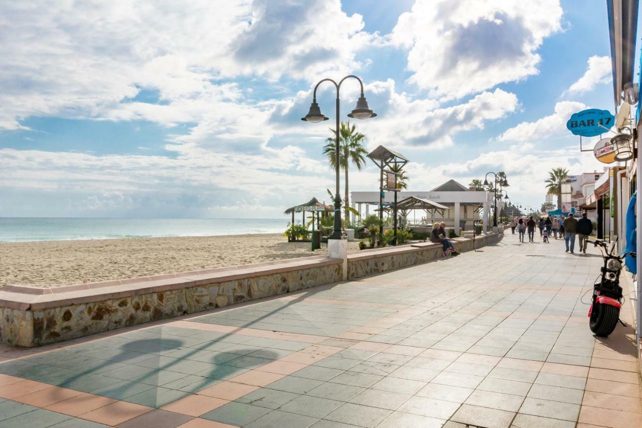 Sf Carihuela Luxury Suite Торемолинос Екстериор снимка